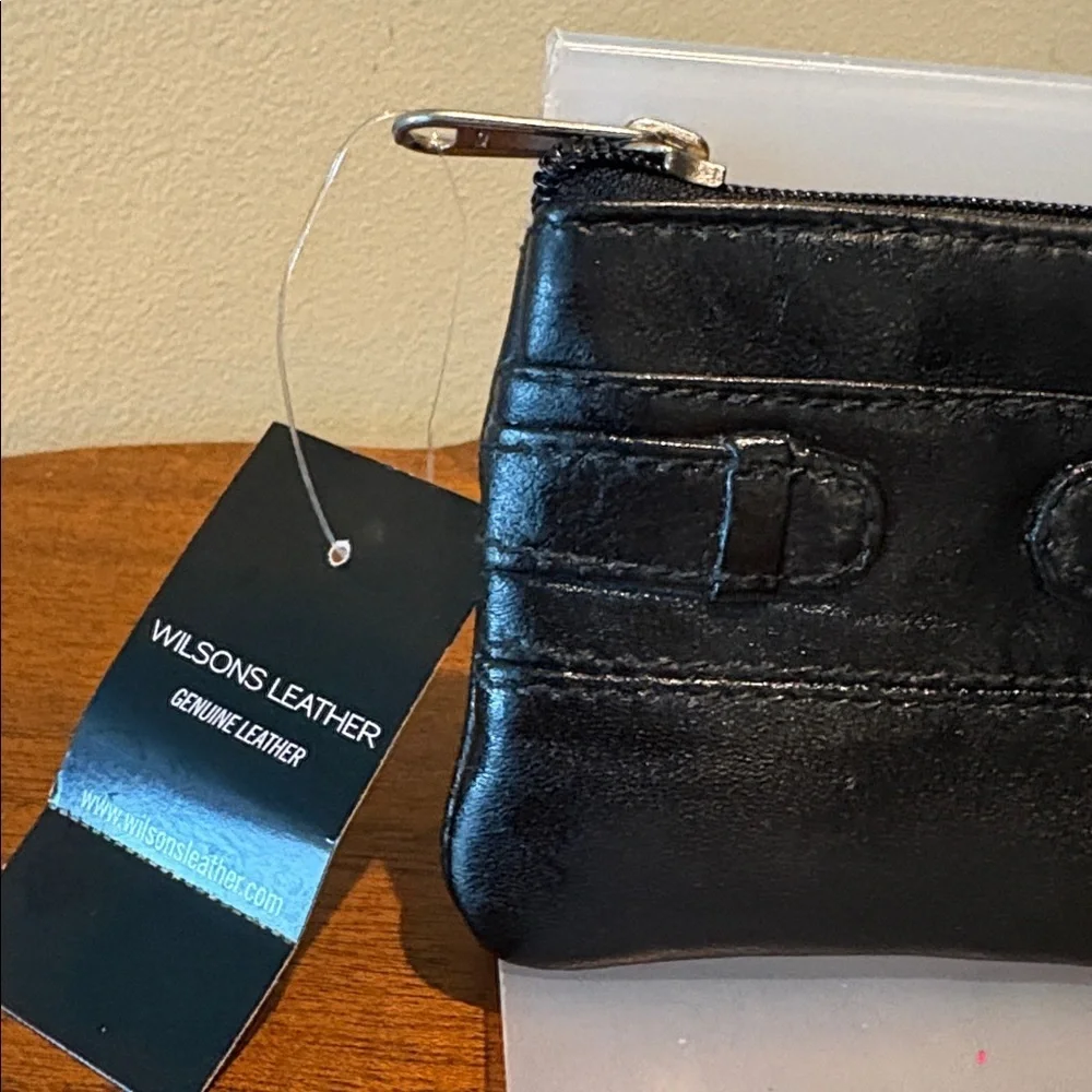 Wilsons Leather Black Coin Purse / key ring genuine leather smooth/front slip